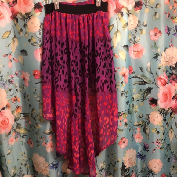 Beautiful flowy high low skirt - Picture 7 of 12